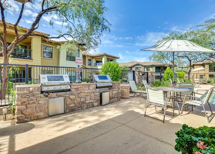 ~ 1 Mi To Desert Ridge Marketplace: Condo! Ferienhaus