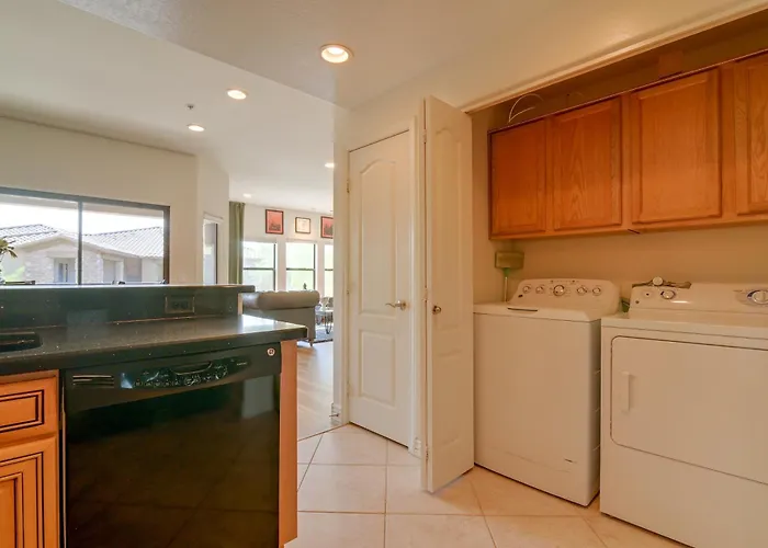 ~ 1 Mi To Desert Ridge Marketplace: Condo! Ferienhaus *