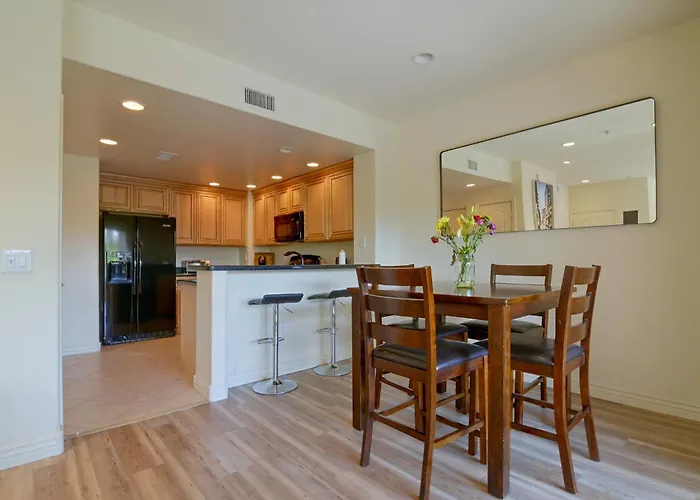 ~ 1 Mi To Desert Ridge Marketplace: Condo! Ferienhaus